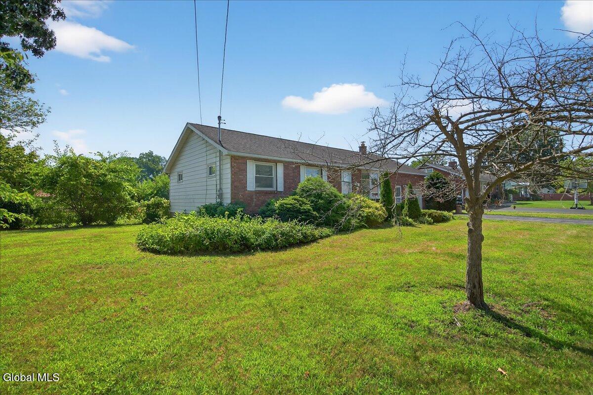 13 Bertone Drive Rotterdam, NY 12306 - Photo 35 of 35 02-13 BERTONE-35