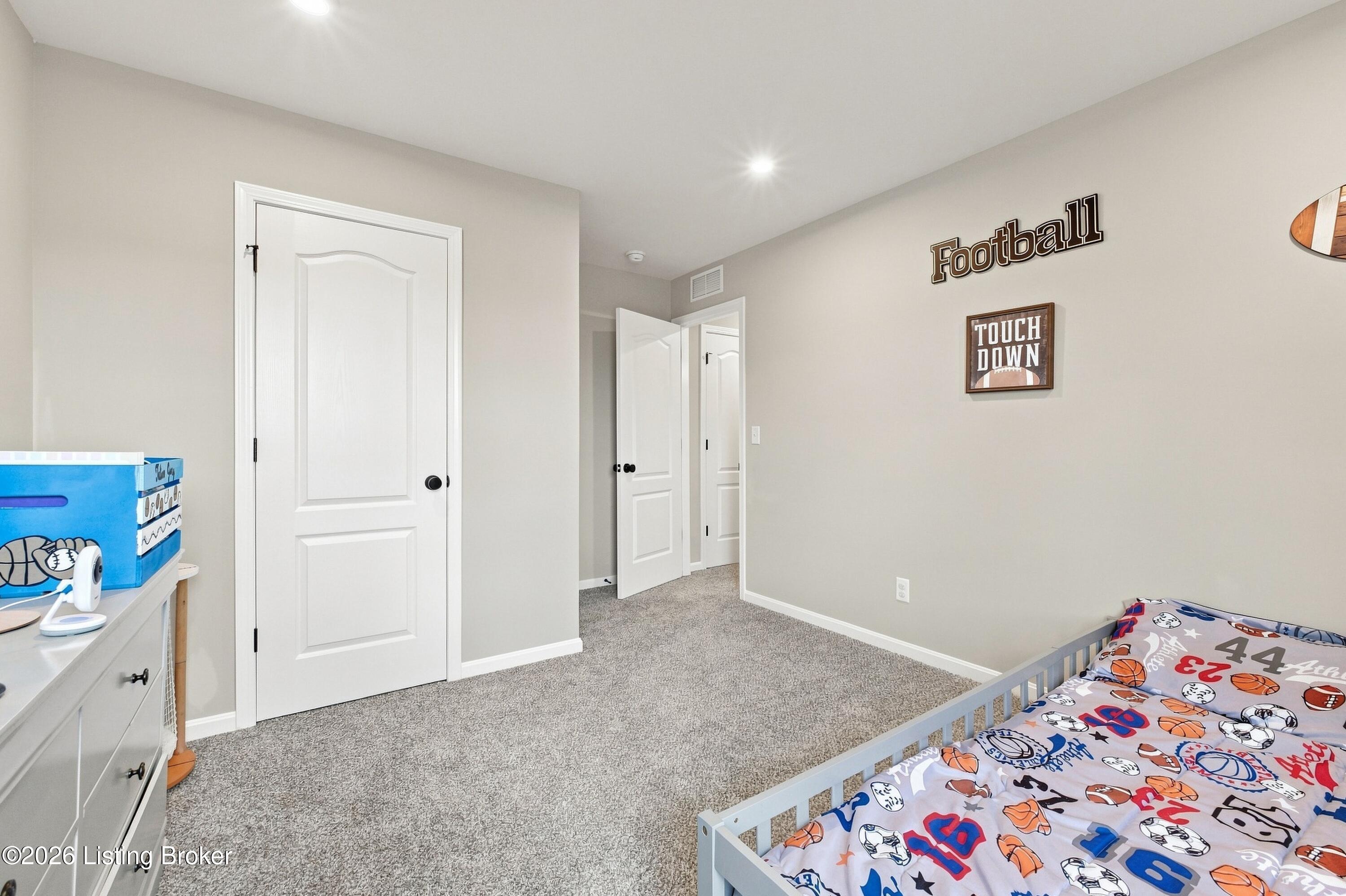 254 Rising Sun Court Shepherdsville, KY 40165 - Photo 32 of 45 254Rising_LouisvilleRealEstateMedia_164
