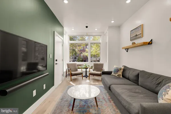 $740,000 | 81 U Street Northwest, Unit A, Washington, DC 20001