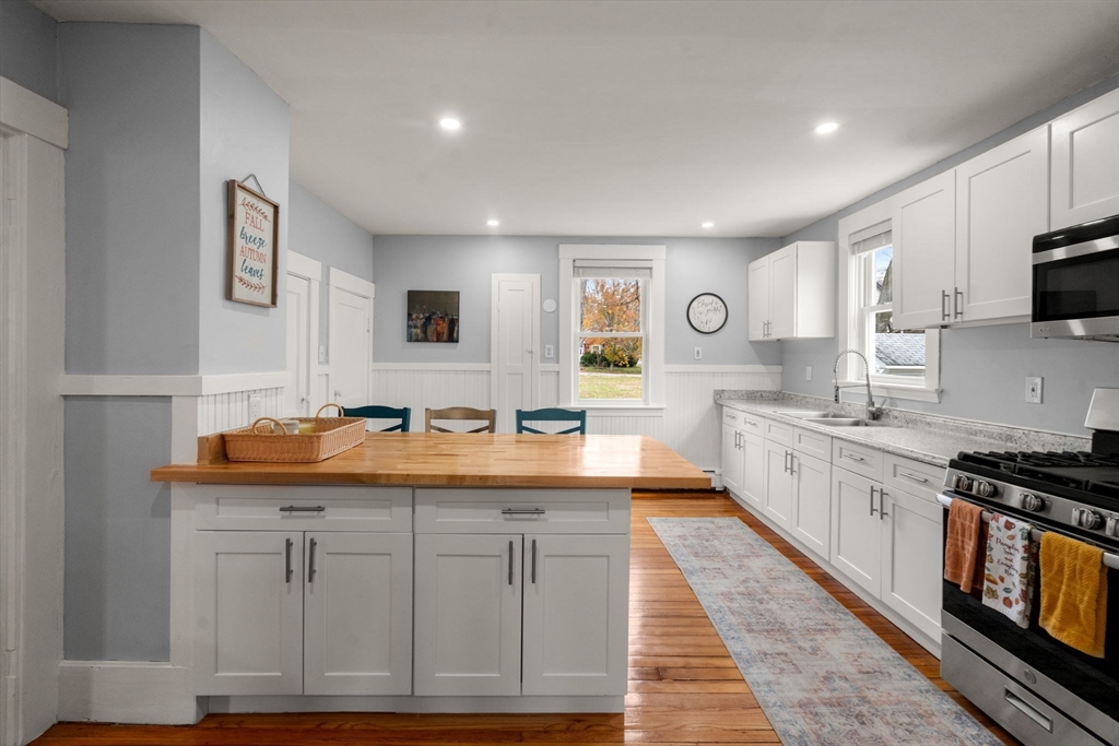 7 King Street Maynard, MA 01754 - Photo 12 of 38