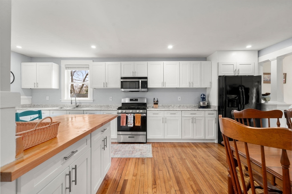 7 King Street Maynard, MA 01754 - Photo 15 of 38