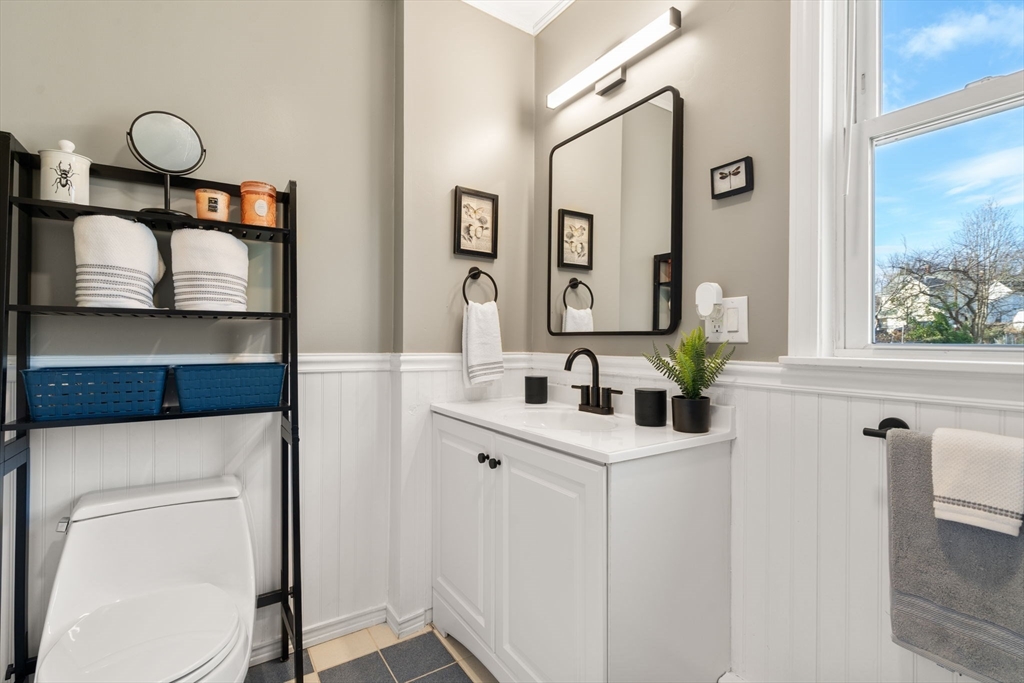 7 King Street Maynard, MA 01754 - Photo 19 of 38