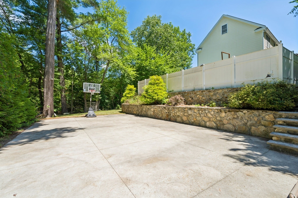 9 Perron Way Lowell, MA 01854 - Photo 38 of 42