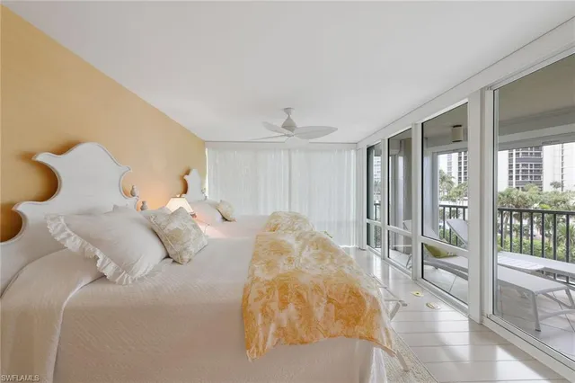 $2,900,000 | 4651 Gulf Shore Boulevard North, Unit 101, Naples, FL 34103