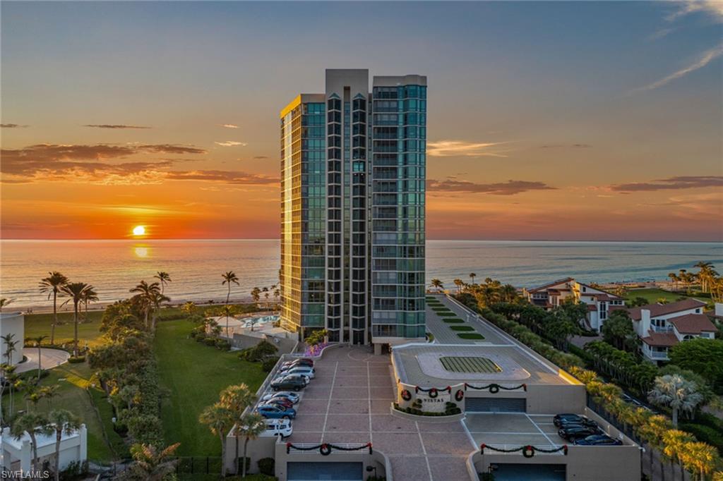 4651 Gulf Shore Boulevard North, Unit 101 Naples, FL 34103 - Photo 29 of 37