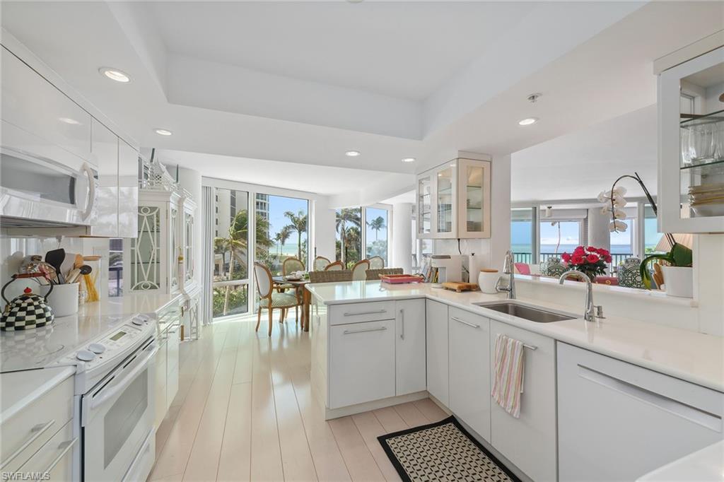 4651 Gulf Shore Boulevard North, Unit 101 Naples, FL 34103 - Photo 6 of 37