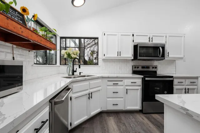 $439,999 | 2231 Escalon Avenue, Clovis, CA 93611