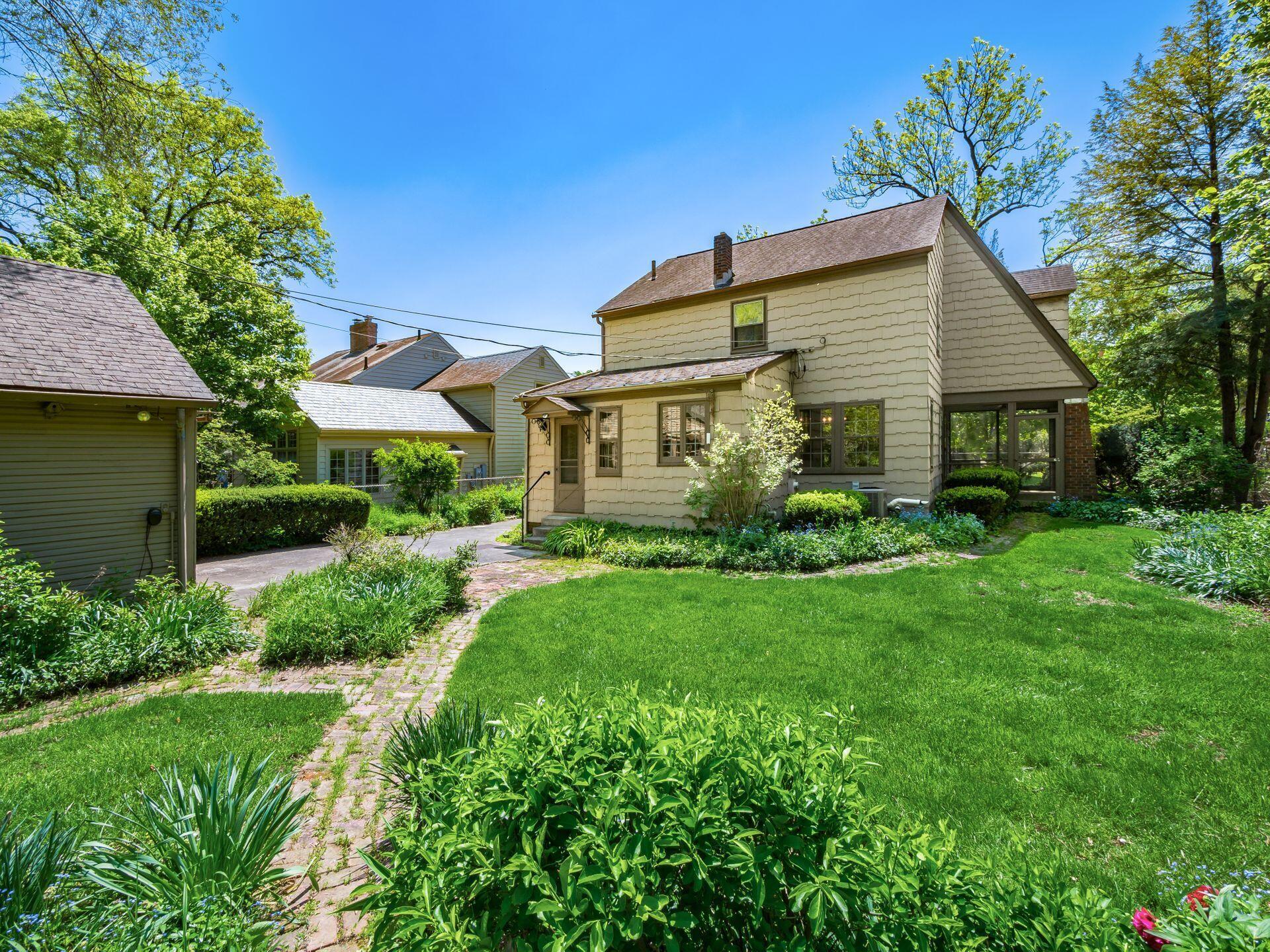 1974 Chatfield Road Columbus, OH 43221 - Photo 42 of 48 1974