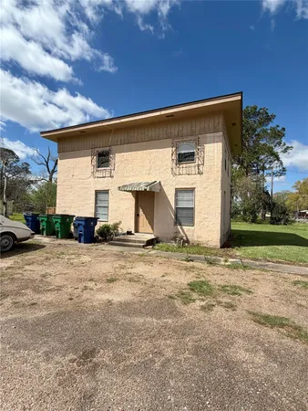 $625 | 1125 North Valderas Street, Unit A, Angleton, TX 77515