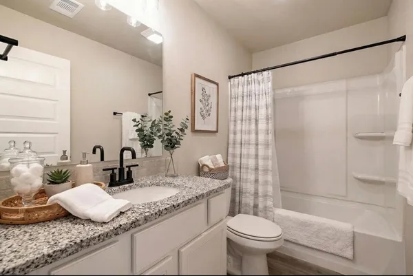 $1,899 | 5556 Auburn Street, Lubbock, TX 79416