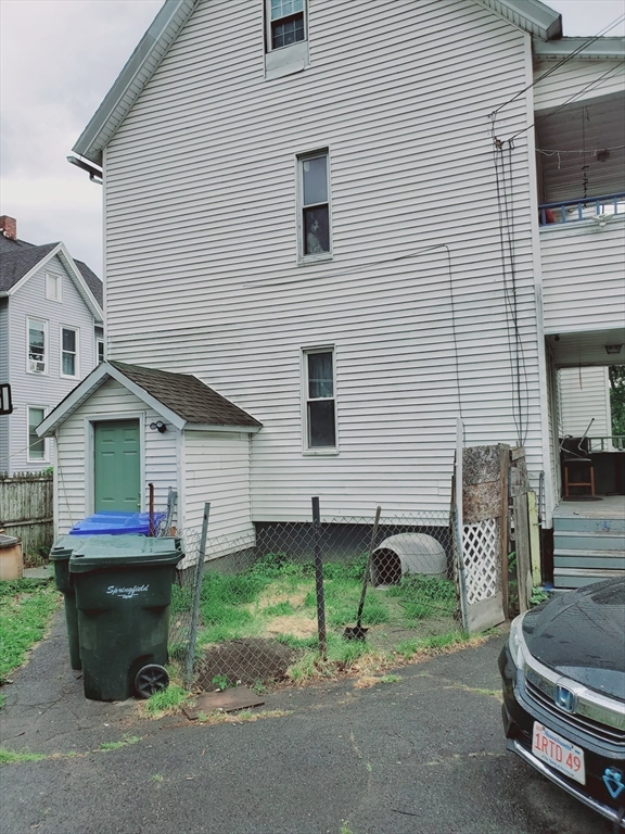 32-34 Montmorenci Street Springfield, MA 01107 - Photo 5 of 11