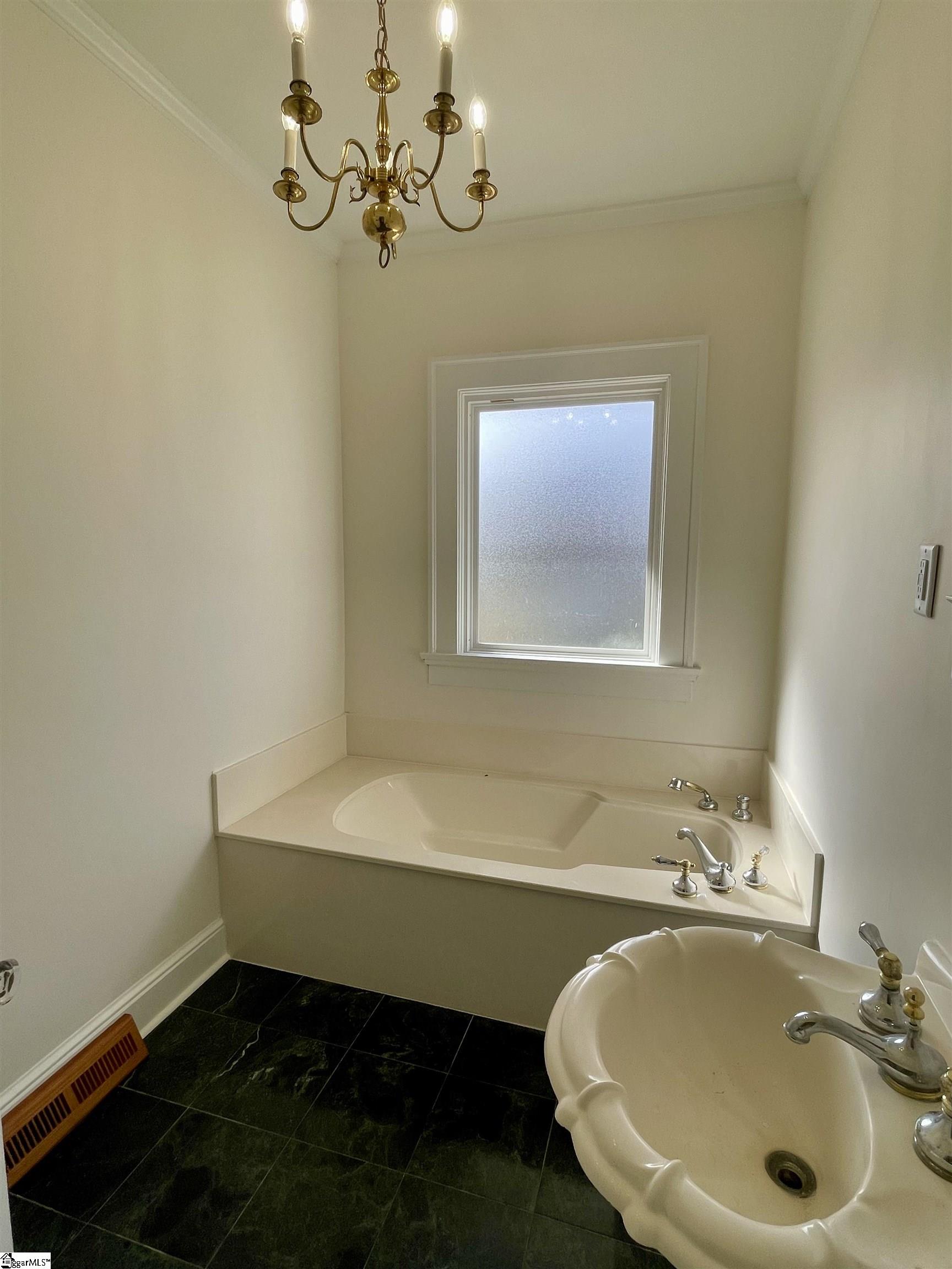 108 West Walnut Street Clinton, SC 29325 - Photo 16 of 36 Gallery Image 16