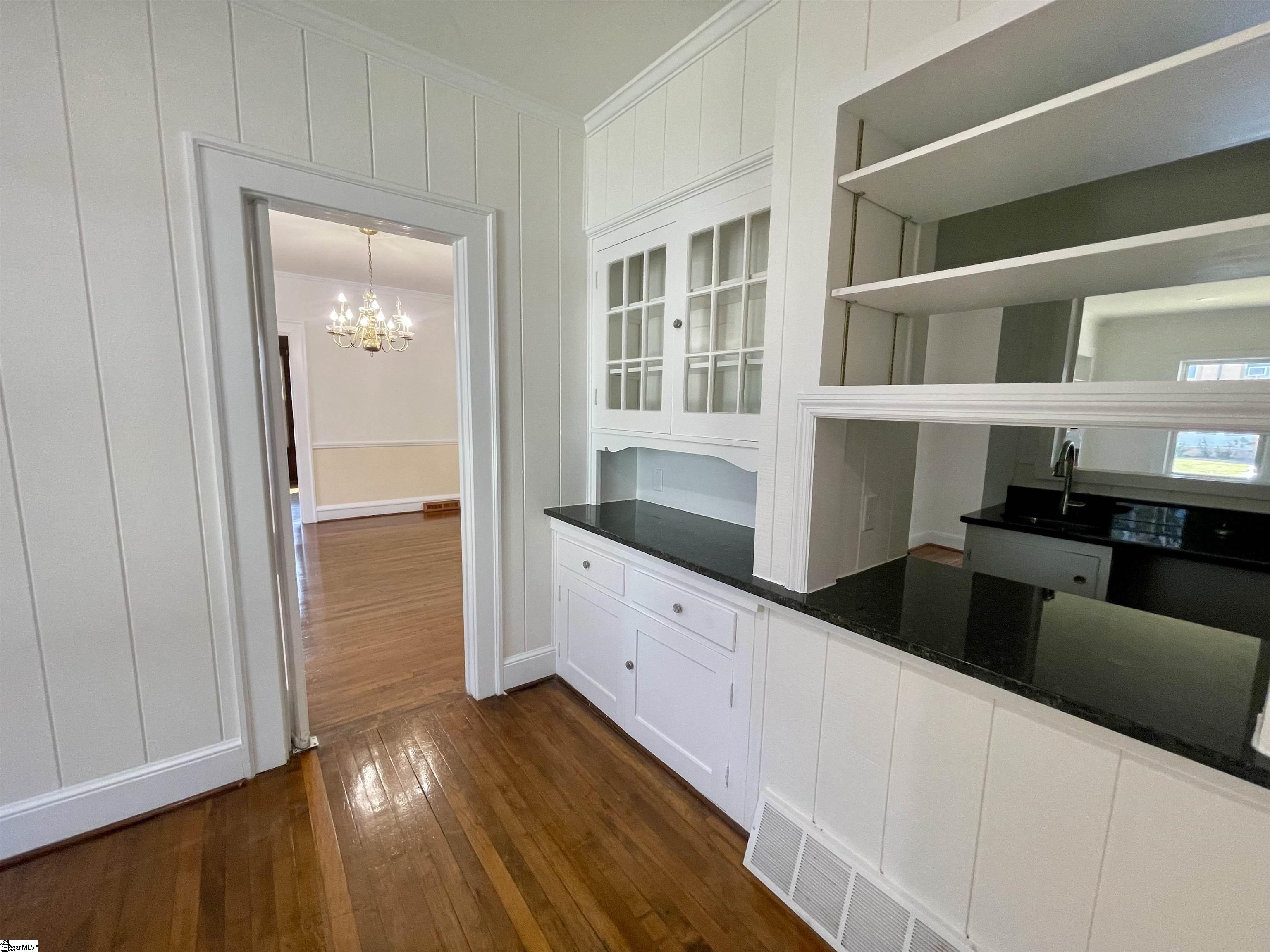 108 West Walnut Street Clinton, SC 29325 - Photo 7 of 36 Gallery Image 7