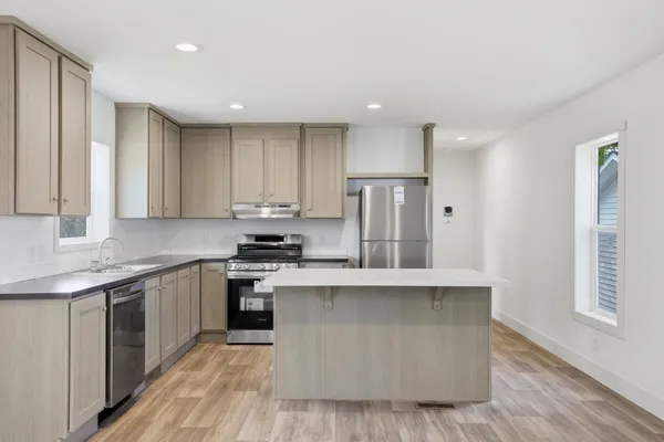 $99,900 | 378 Hillcrest Circle, Clarks Grove, MN 56016