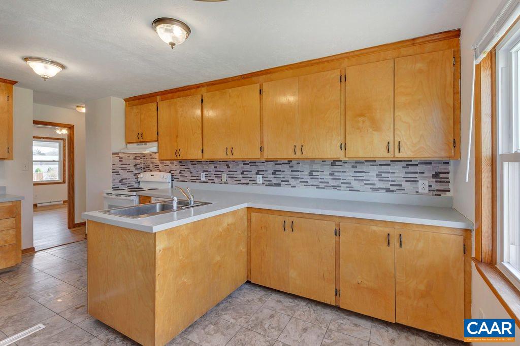 1408 River Road Charlottesville, VA 22901 - Photo 10 of 30 Gallery Image 10