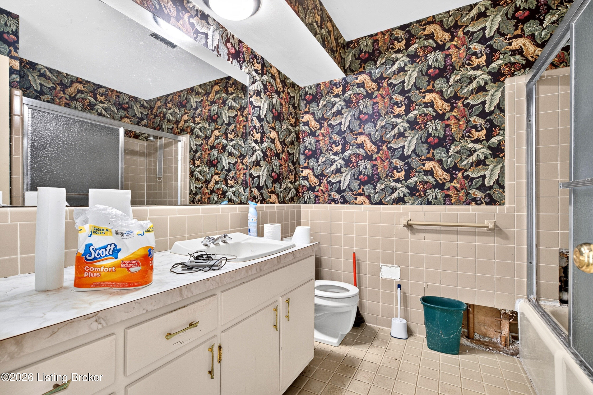 2400 Branning Road Louisville, KY 40222 - Photo 20 of 56 2400 Branning Road-33