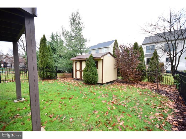 622 Crestview Road Philadelphia, PA 19128 - Photo 11 of 23