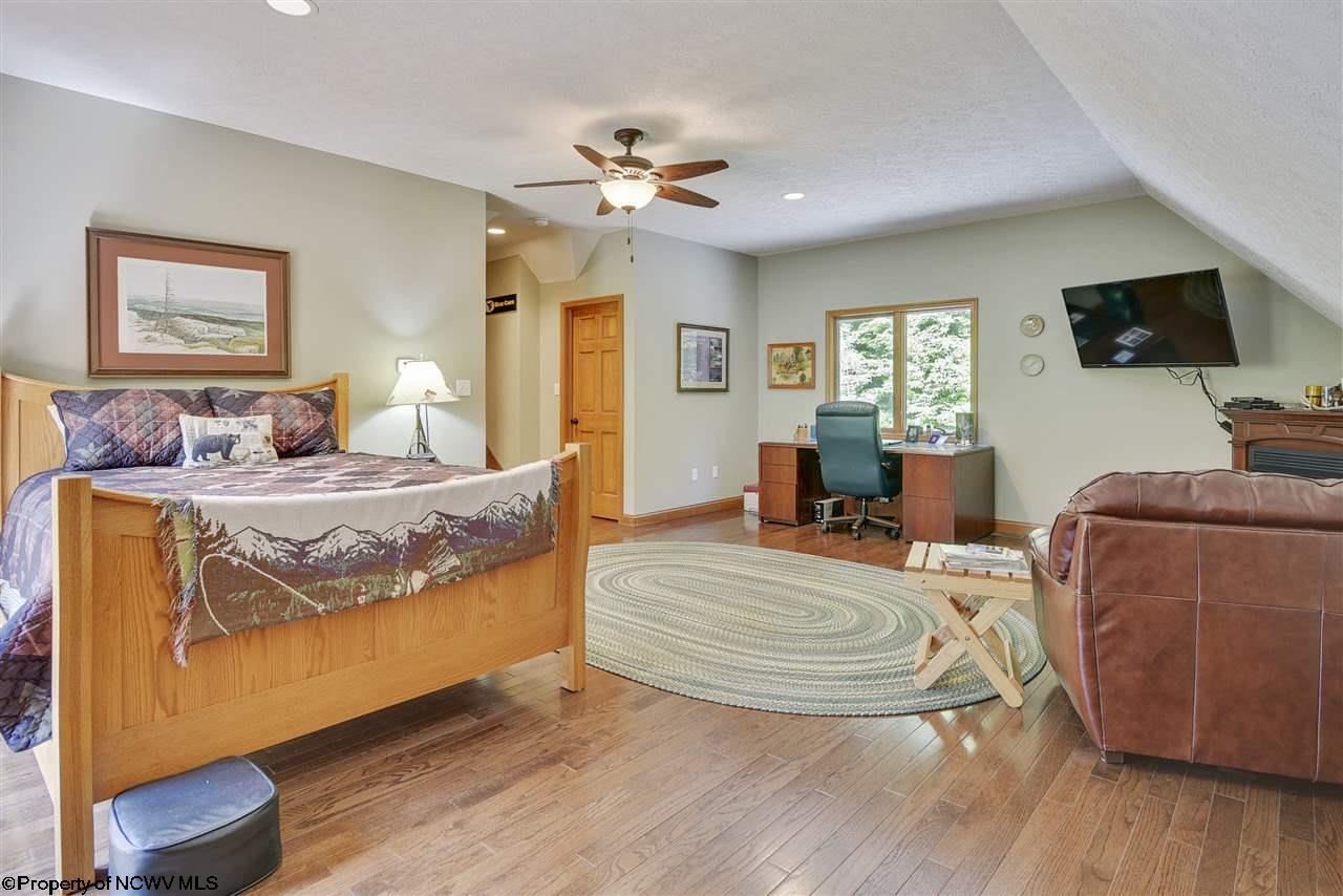 90 Cub Road Davis, WV 26260 - Photo 10 of 20 Gallery Image 10