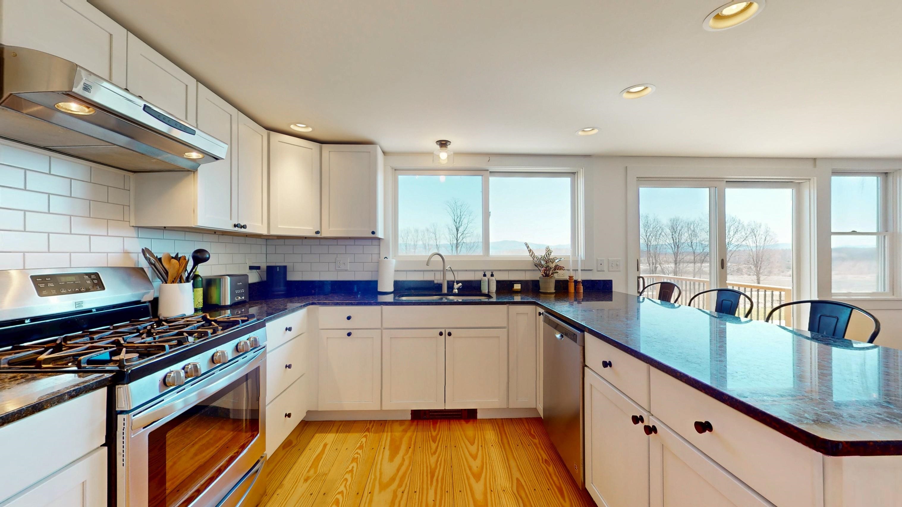 1635 Highway 74 Cornwall, VT 05753 - Photo 7 of 40