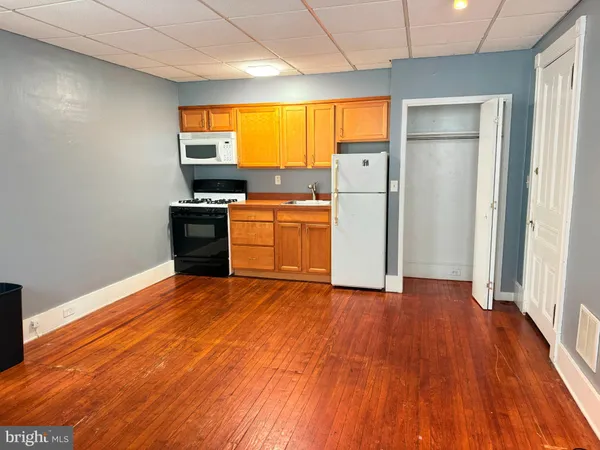 $1,000 | 128 North Queen Street, Unit 3, Chestertown, MD 21620