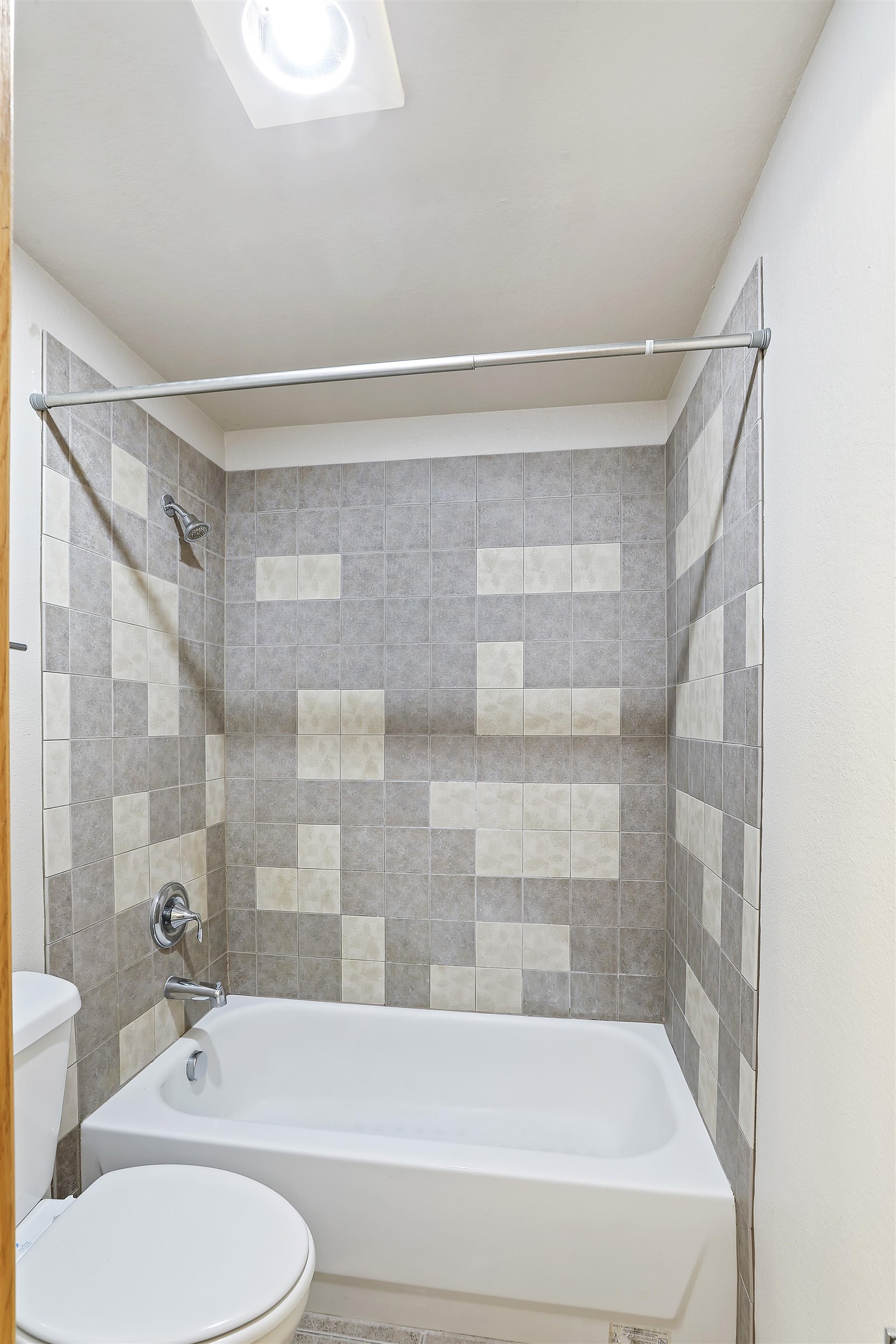 1711 West 7th Avenue, Unit 208 Spokane, WA 99204 - Photo 16 of 19