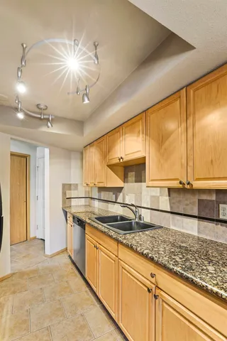 $165,000 | 1711 West 7th Avenue, Unit 208, Spokane, WA 99204