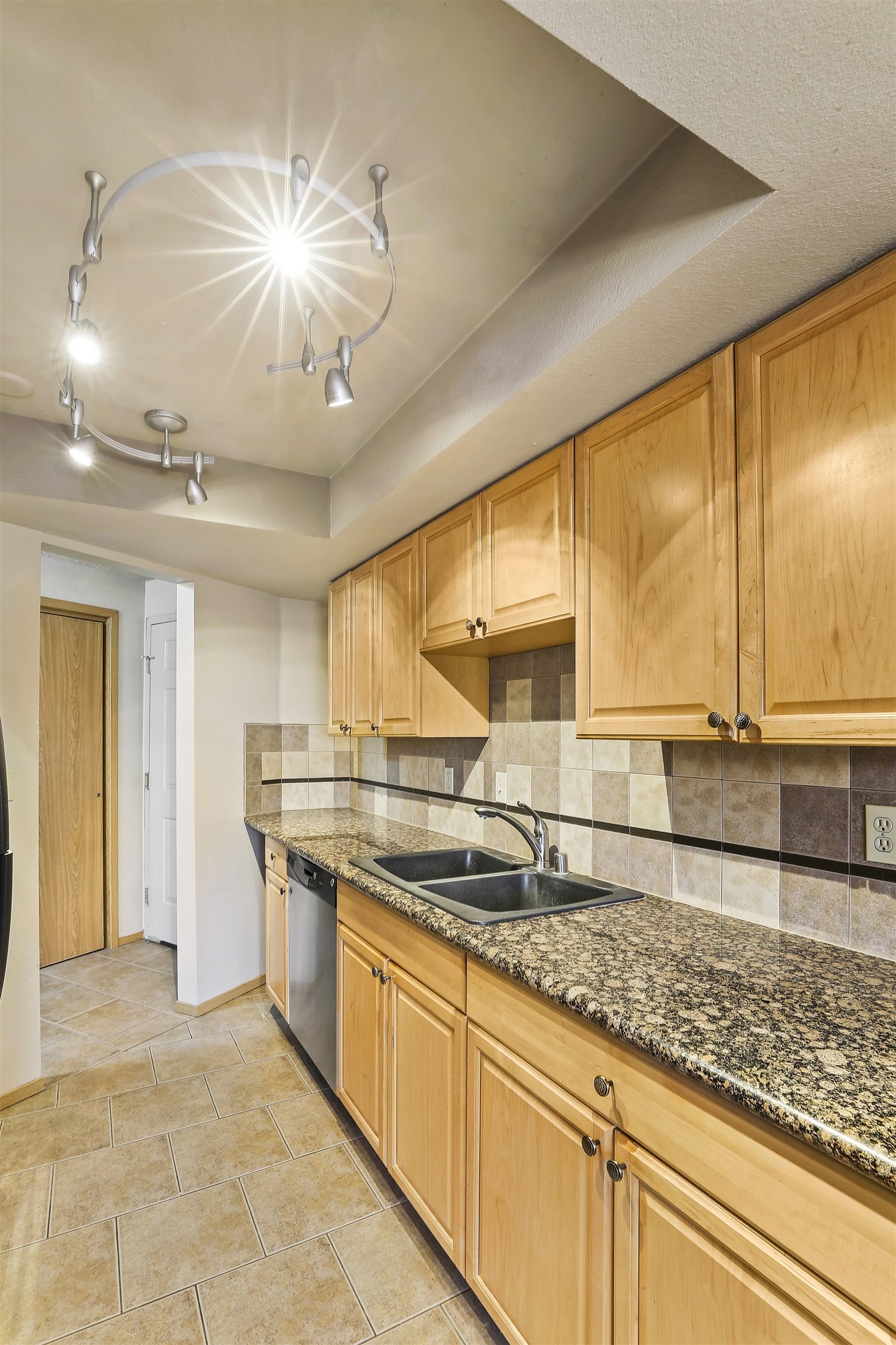 1711 West 7th Avenue, Unit 208 Spokane, WA 99204 - Photo 10 of 19