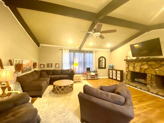 796 Dripping Springs Road Winchester, TN 37398 - Photo 8 of 34 a living room with furniture and a flat screen tv