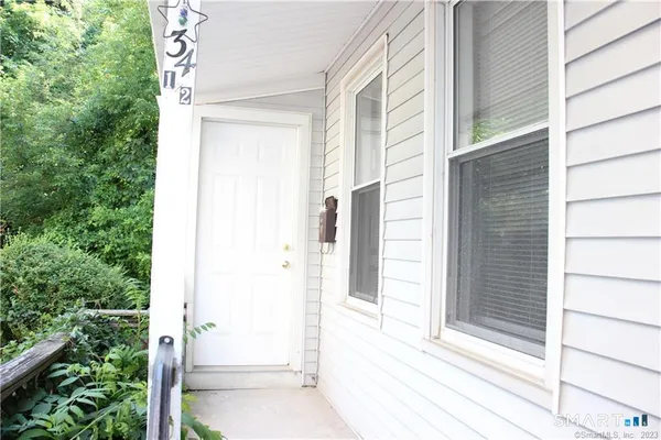 $2,500 | 34 Cottage Street, New Haven, CT 06511