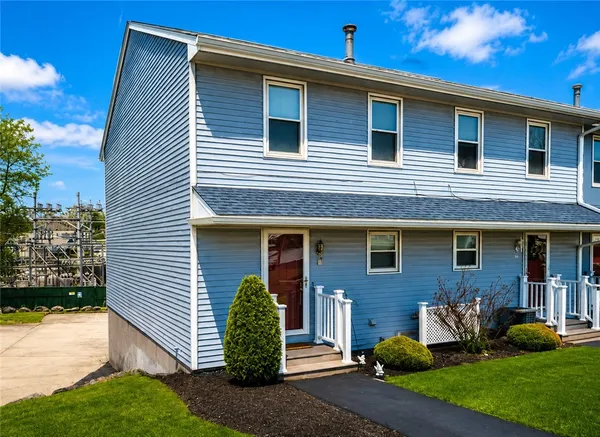 $299,000 | 4 Smithfield Road, Unit 18, North Providence, RI 02904