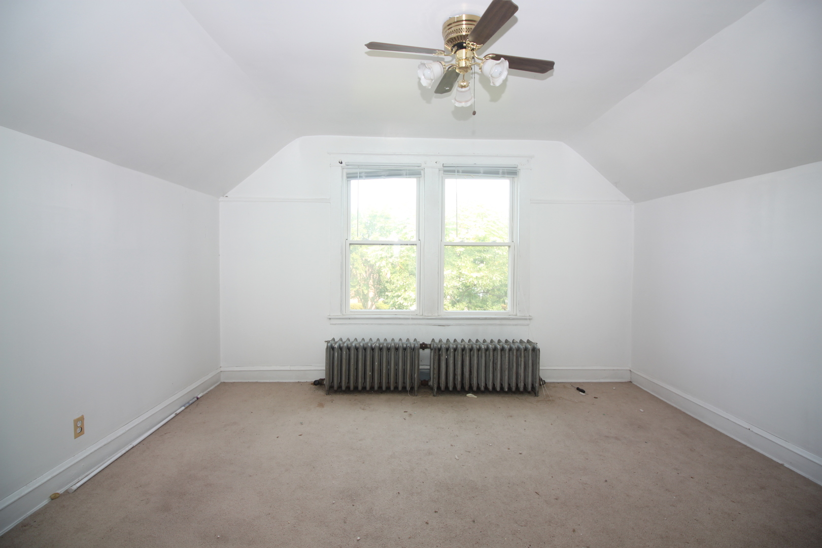 1824 Simpson Street Evanston, IL 60201 - Photo 6 of 13 Gallery Image 6