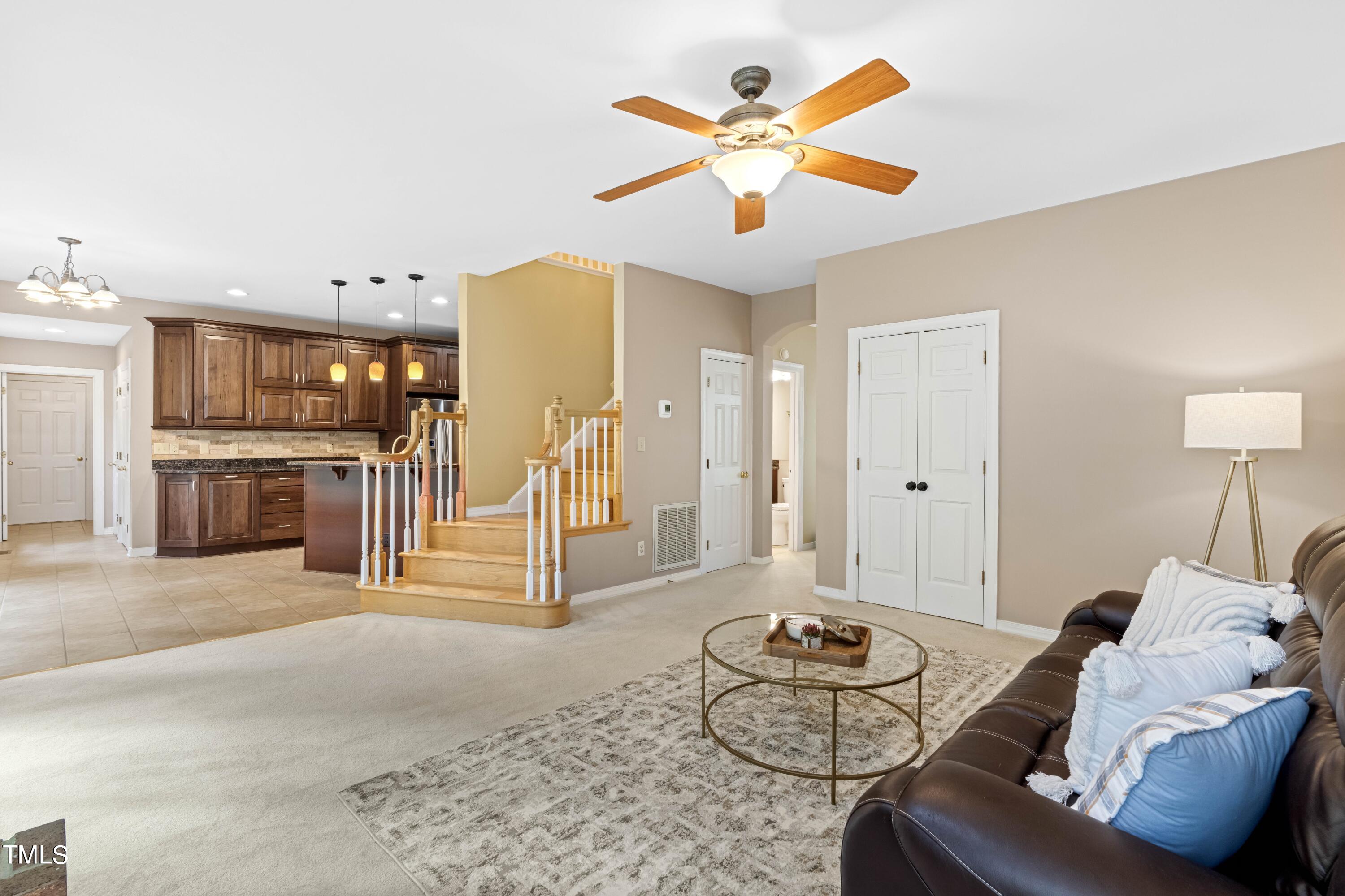 5121 Oakbrook Drive Durham, NC 27713 - Photo 12 of 31 DSC07588