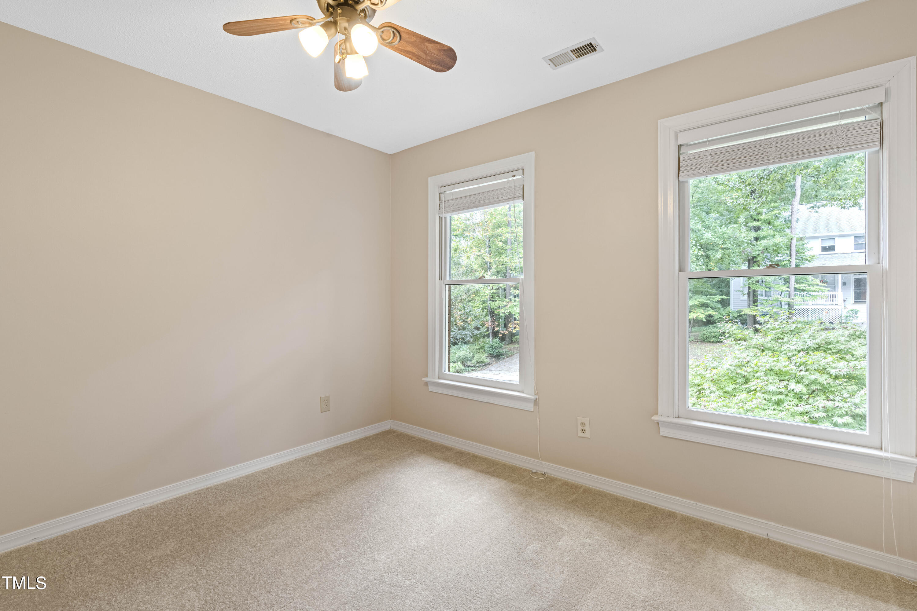 5121 Oakbrook Drive Durham, NC 27713 - Photo 19 of 31 DSC07606