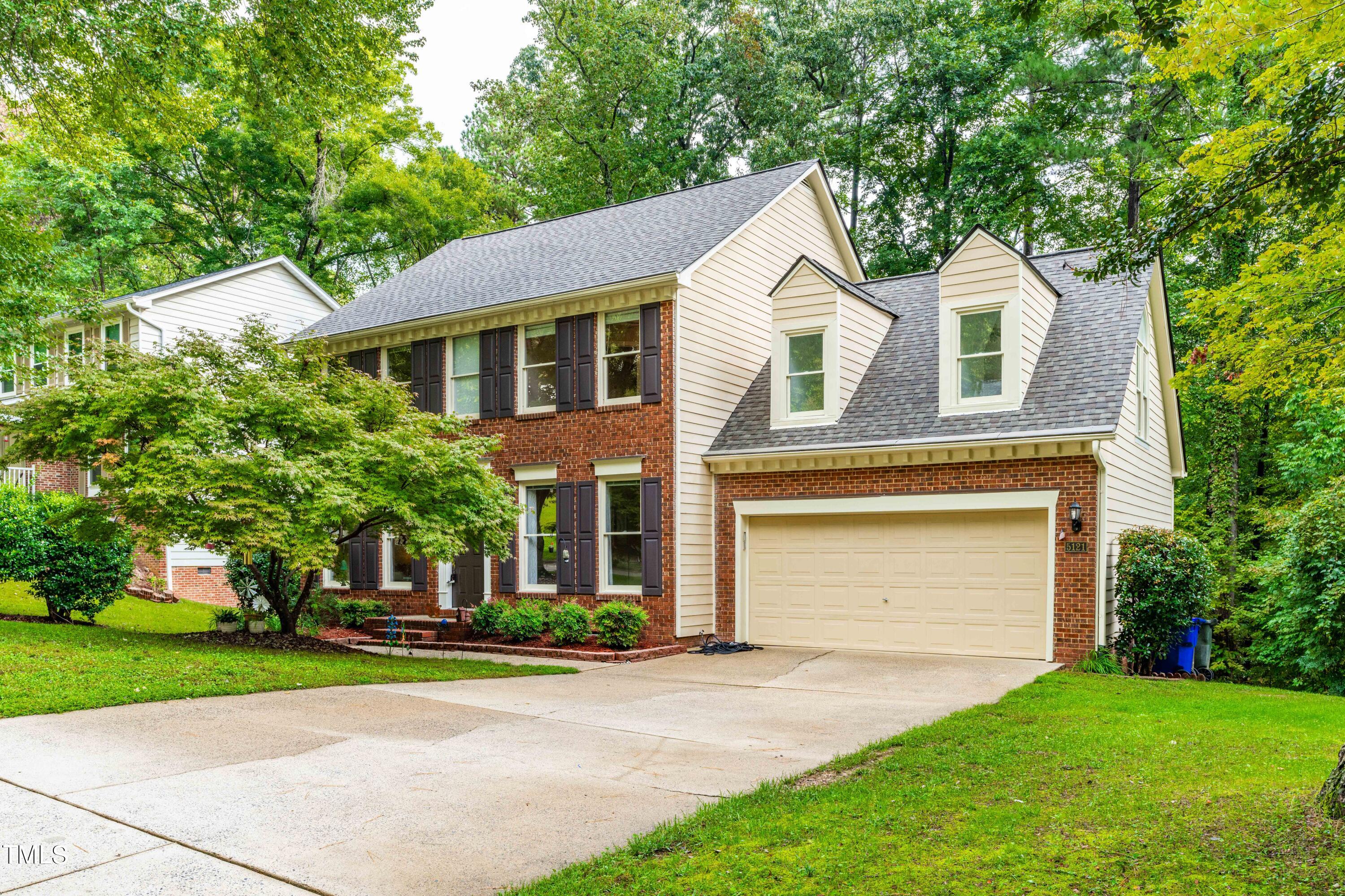 5121 Oakbrook Drive Durham, NC 27713 - Photo 2 of 31 DSC07634