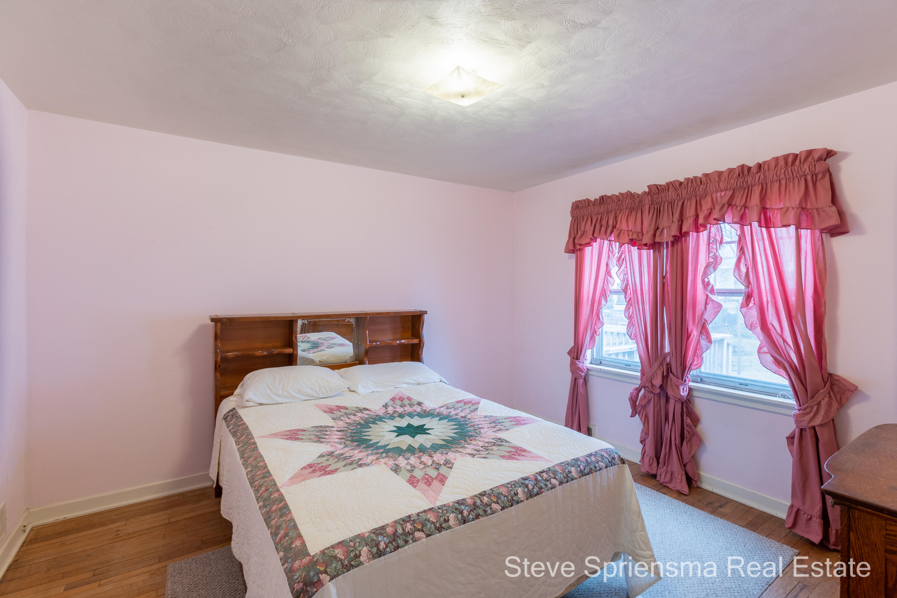 326 Ruddiman Drive Muskegon, MI 49445 - Photo 13 of 21 326 Ruddiman-19