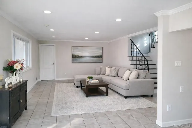 $740,000 | 50 Ann Drive East, Freeport, NY 11520