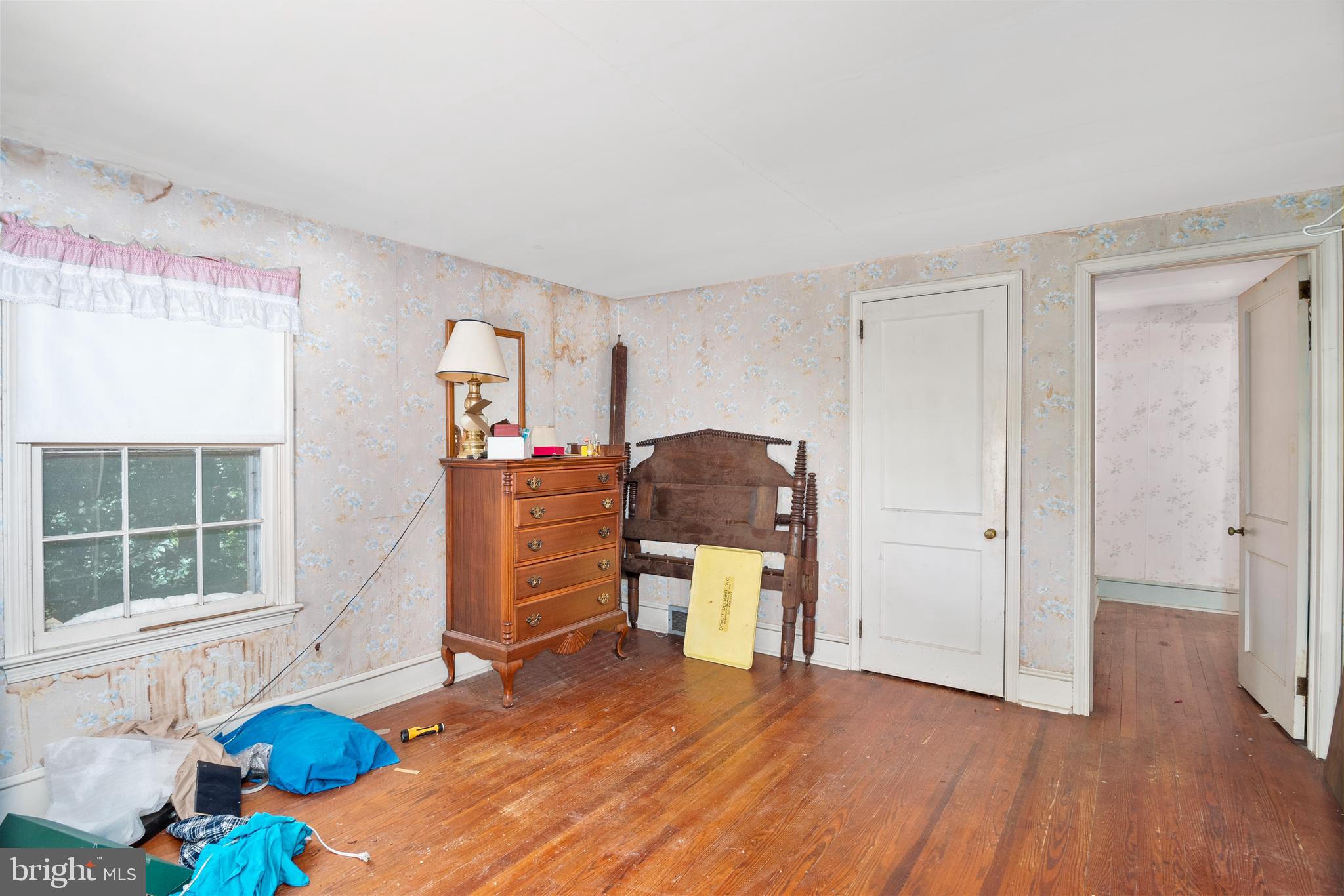 27320 Morgnec Road Chestertown, MD 21620 - Photo 12 of 24 Main house bedroom