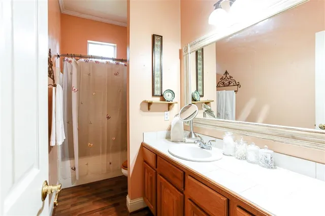 $460,000 | 2595 Bayou Circle, Sulphur, LA 70665