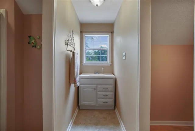 $460,000 | 2595 Bayou Circle, Sulphur, LA 70665