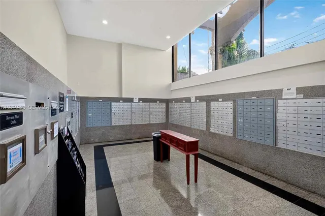 a picture of a lake view