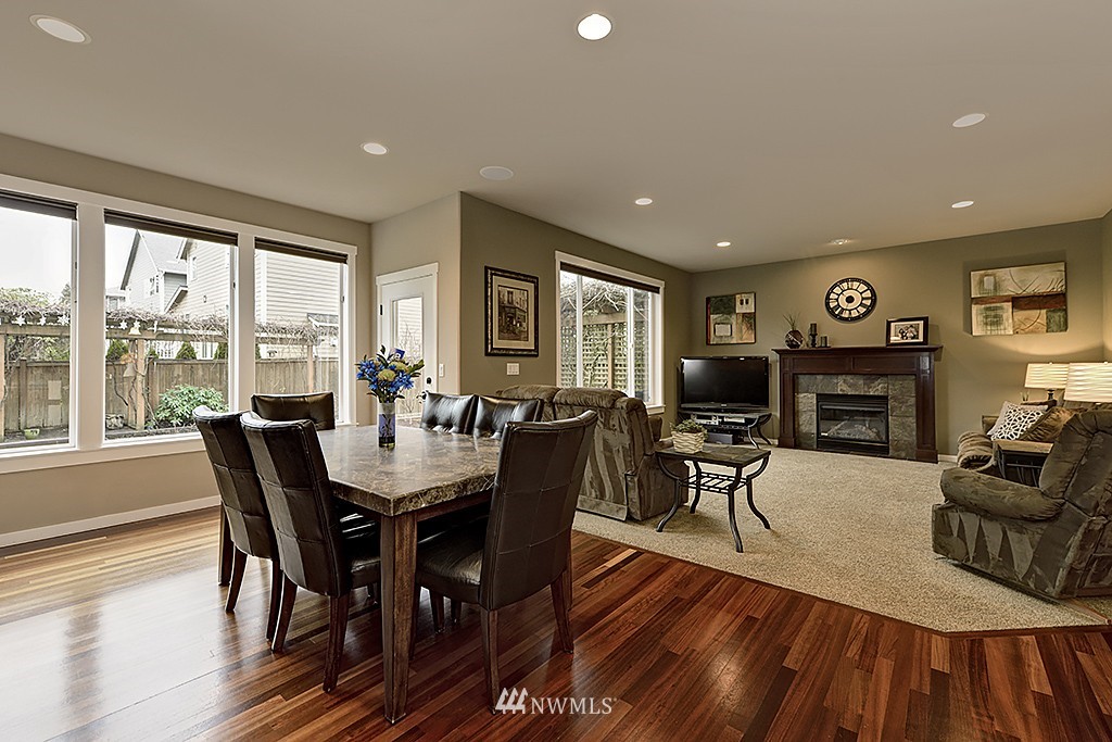 1819 Redmond Place Northeast Renton, WA 98056 - Photo 11 of 25 Gallery Image 11