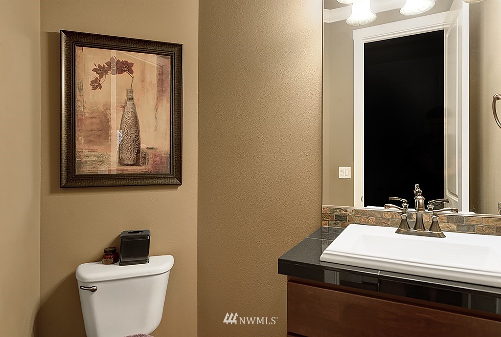 1819 Redmond Place Northeast Renton, WA 98056 - Photo 14 of 25 Gallery Image 14