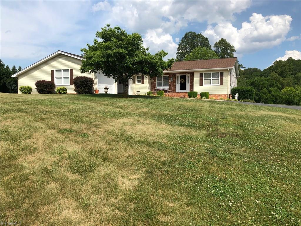 439 Glass Road Mount Airy, NC 27030 - Photo 2 of 26 Gallery Image 2