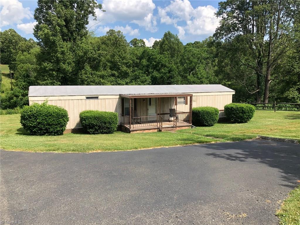 439 Glass Road Mount Airy, NC 27030 - Photo 25 of 26 Gallery Image 25