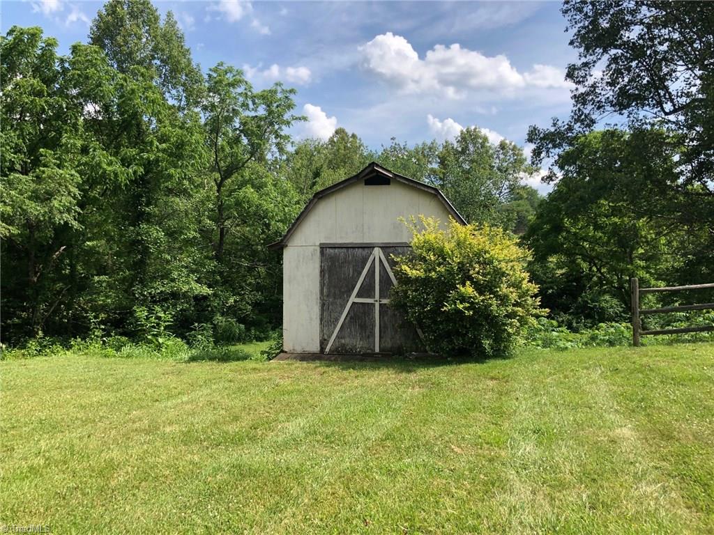 439 Glass Road Mount Airy, NC 27030 - Photo 26 of 26 Gallery Image 26