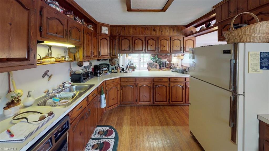 439 Glass Road Mount Airy, NC 27030 - Photo 9 of 26 Gallery Image 9