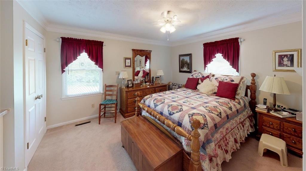 439 Glass Road Mount Airy, NC 27030 - Photo 10 of 26 Gallery Image 10
