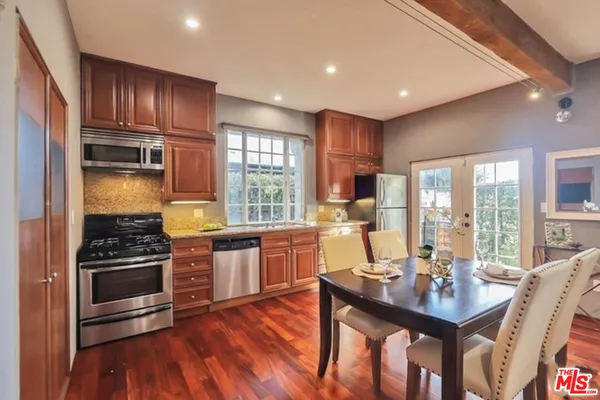 $1,150,000 | 1847 East Del Mar Boulevard, Pasadena, CA 91107