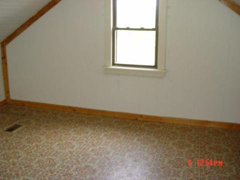 14227 Vischer Road Addison, MI 49220 - Photo 5 of 10 918316-4.JPG