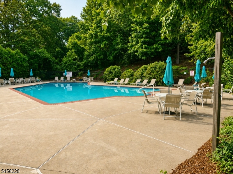 126 Wagon Wheel Road Sparta, NJ 07871 - Photo 28 of 34 Gallery Image 28
